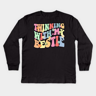 Twinning With My Bestie Spirit Week Twin Day Best Friend 70s Kids Long Sleeve T-Shirt